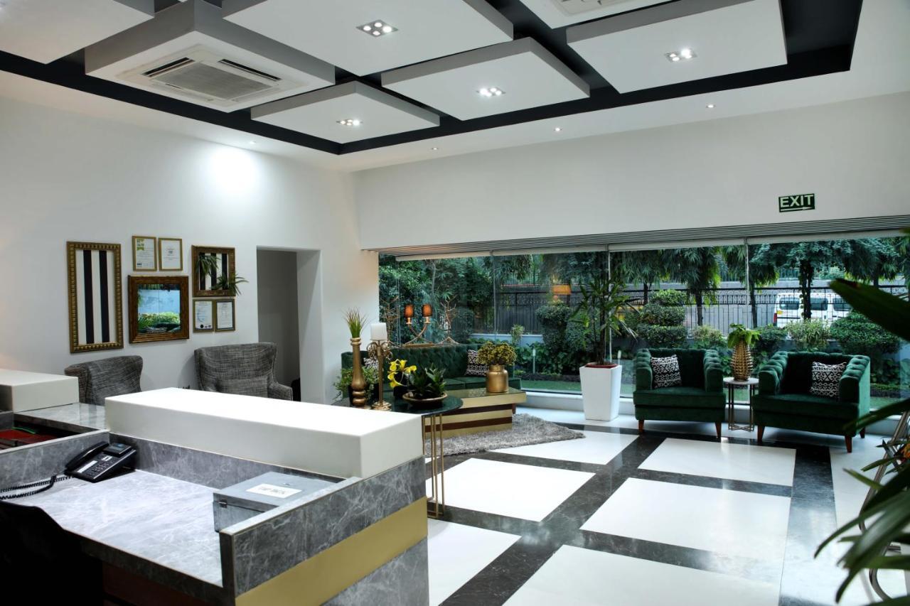 Hotel Ahuja Residency Sunder Nagar Neu-Delhi Exterior foto